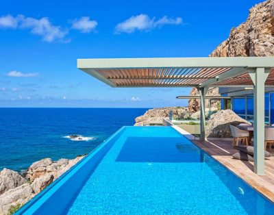 Villa de luxe à bord de mer avec piscine privée à la Canné
