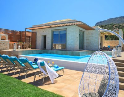 Villa moderne avec vue sur la mer et piscine privée à La Canée