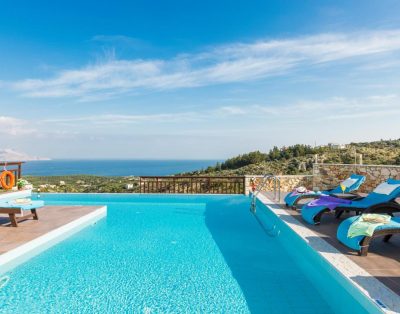Villa de 260 m² avec piscine privée à la Canné