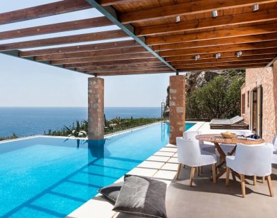 Villa de luxe avec vue panoramique et piscine privée près de la Canné